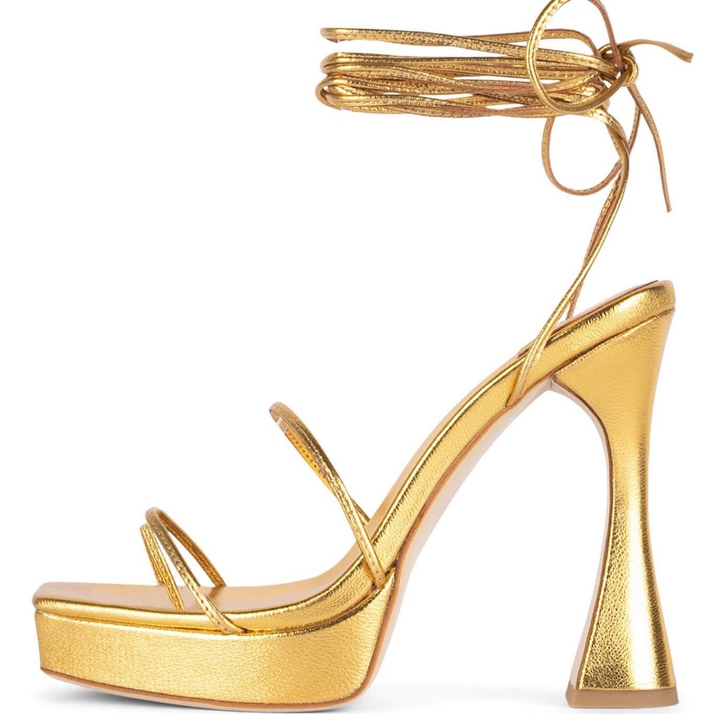 Brand new in box prima Donna Jeffrey Campbell heels